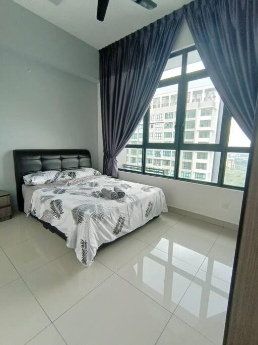 Pangsapuri Conezion, View, Beside Ioi Mall, Opposite Hospital Serdang, Beside Uniteen And Upm, *