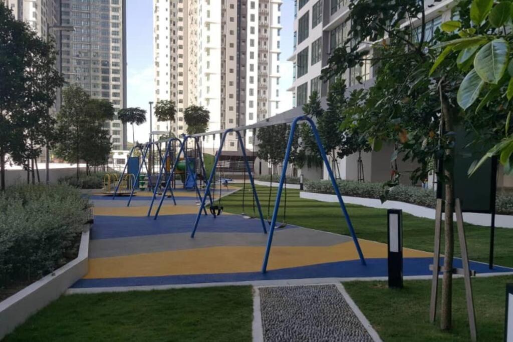 Pangsapuri Conezion, View, Beside Ioi Mall, Opposite Hospital Serdang, Beside Uniteen And Upm, Putrajaya