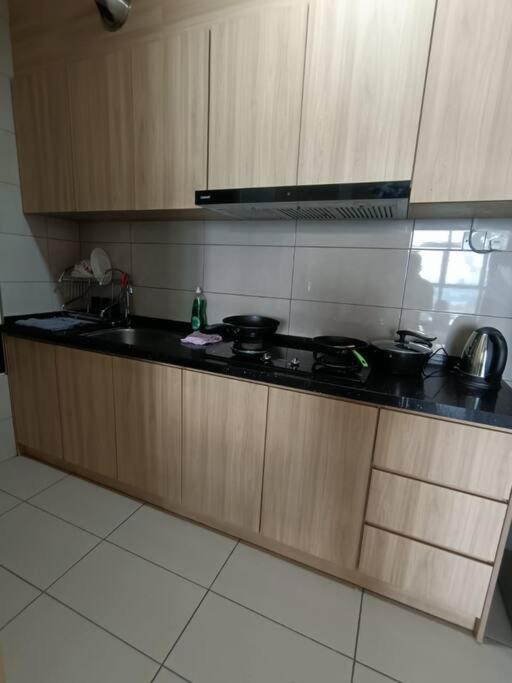 Pangsapuri Conezion, View, Beside Ioi Mall, Opposite Hospital Serdang, Beside Uniteen And Upm, *