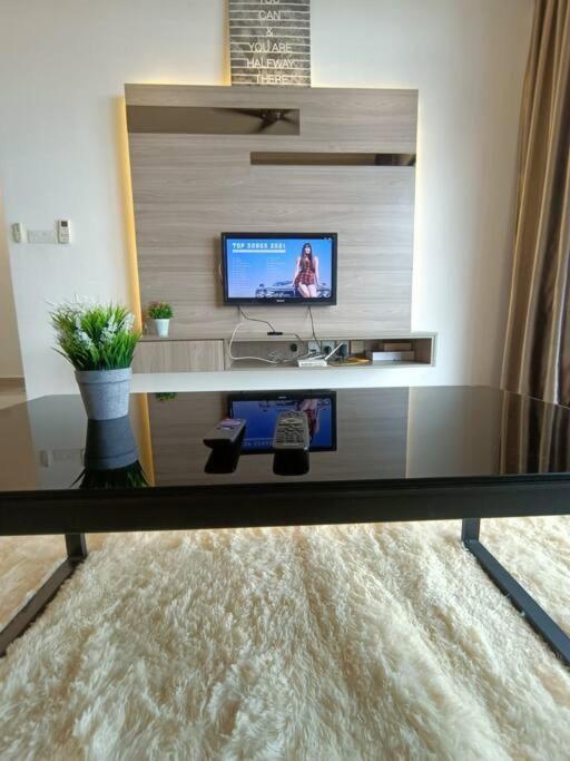 Conezion, View, Beside Ioi Mall, Opposite Hospital Serdang, Beside Uniteen And Upm, Pangsapuri Putrajaya
